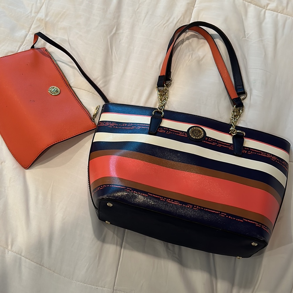 Anne Klein multi color tote bag with additional piece in very good condition